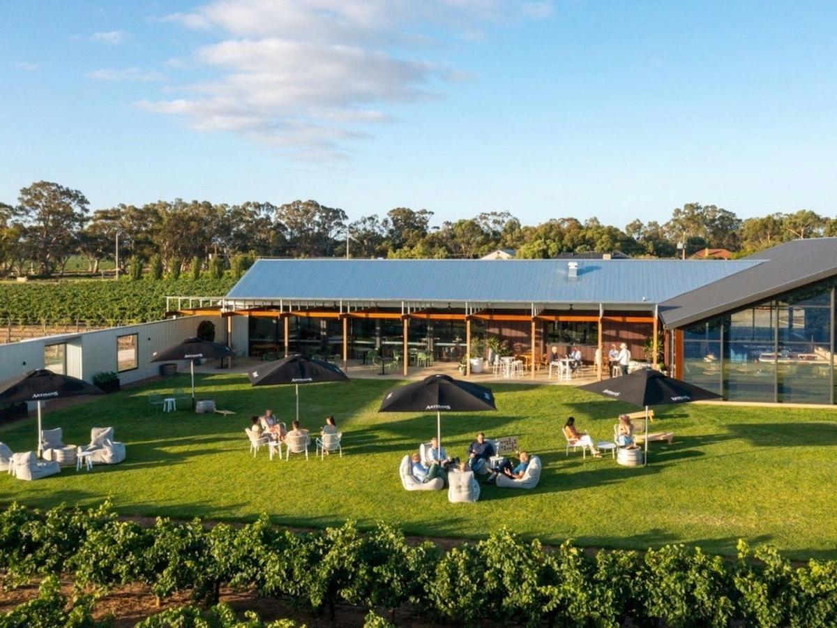 Artisans of Barossa - lawn and building