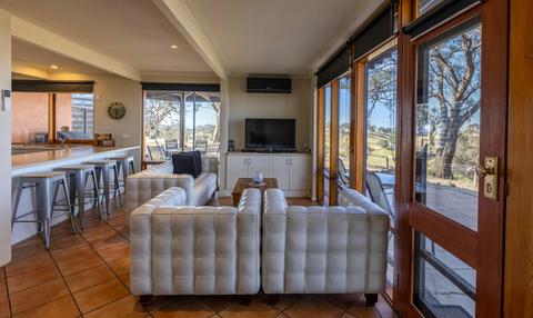 Gabel Hill Studio Retreat Bed and Breakfast
