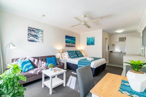 Glenelg Central Studio Aqua