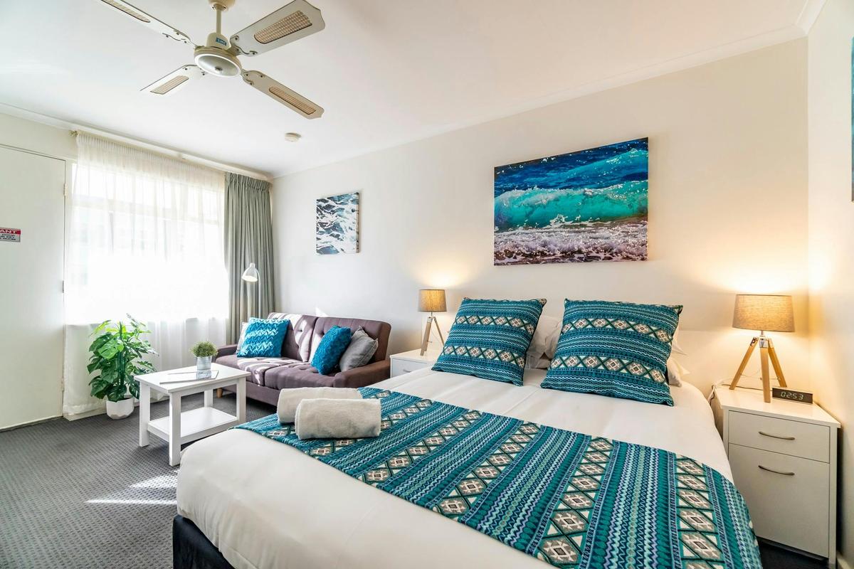Queen Bed