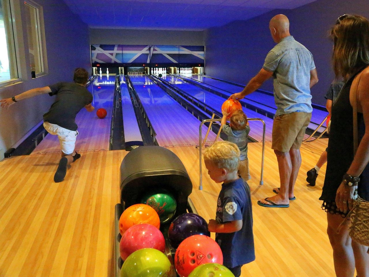 Ten Pin Bowling