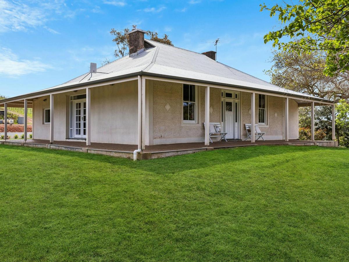 Greenleaf Vineyard Cottage