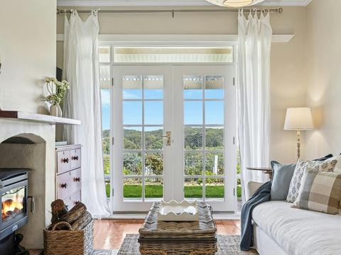 Greenleaf Vineyard Cottage