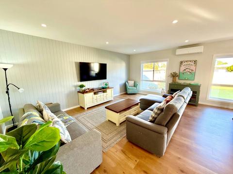 Goolwa Blue Escape