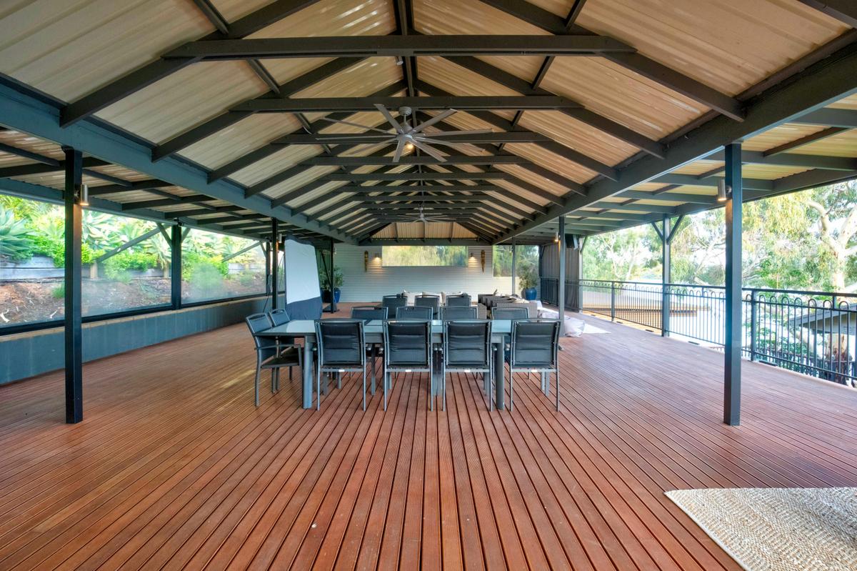 extra large entertaining area with movie screen