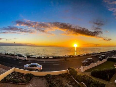 Glenelg Beachfront Apartment on North Esplanade (No. 10)