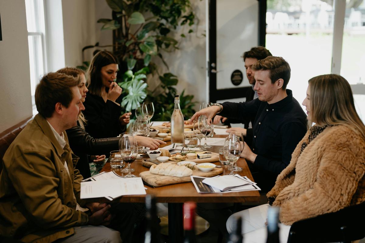 Tasting in the Dark: a sensory event