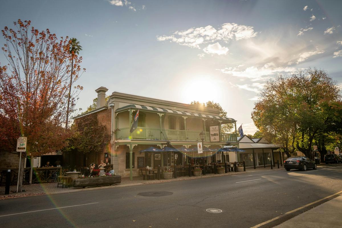 Hahndorf Inn Building est. 1863