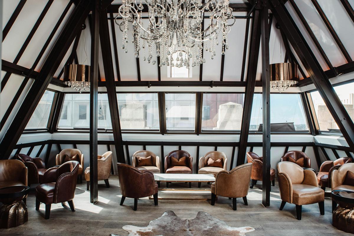 HENNESSY Rooftop Bar Lounge