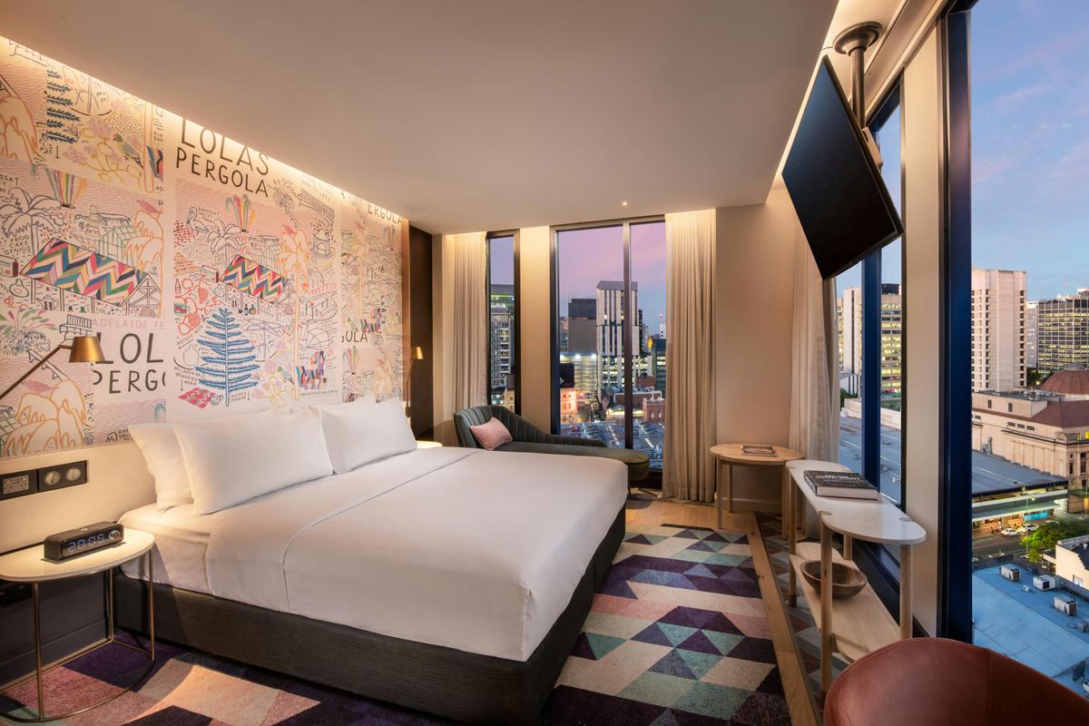 King Premium Corner Room