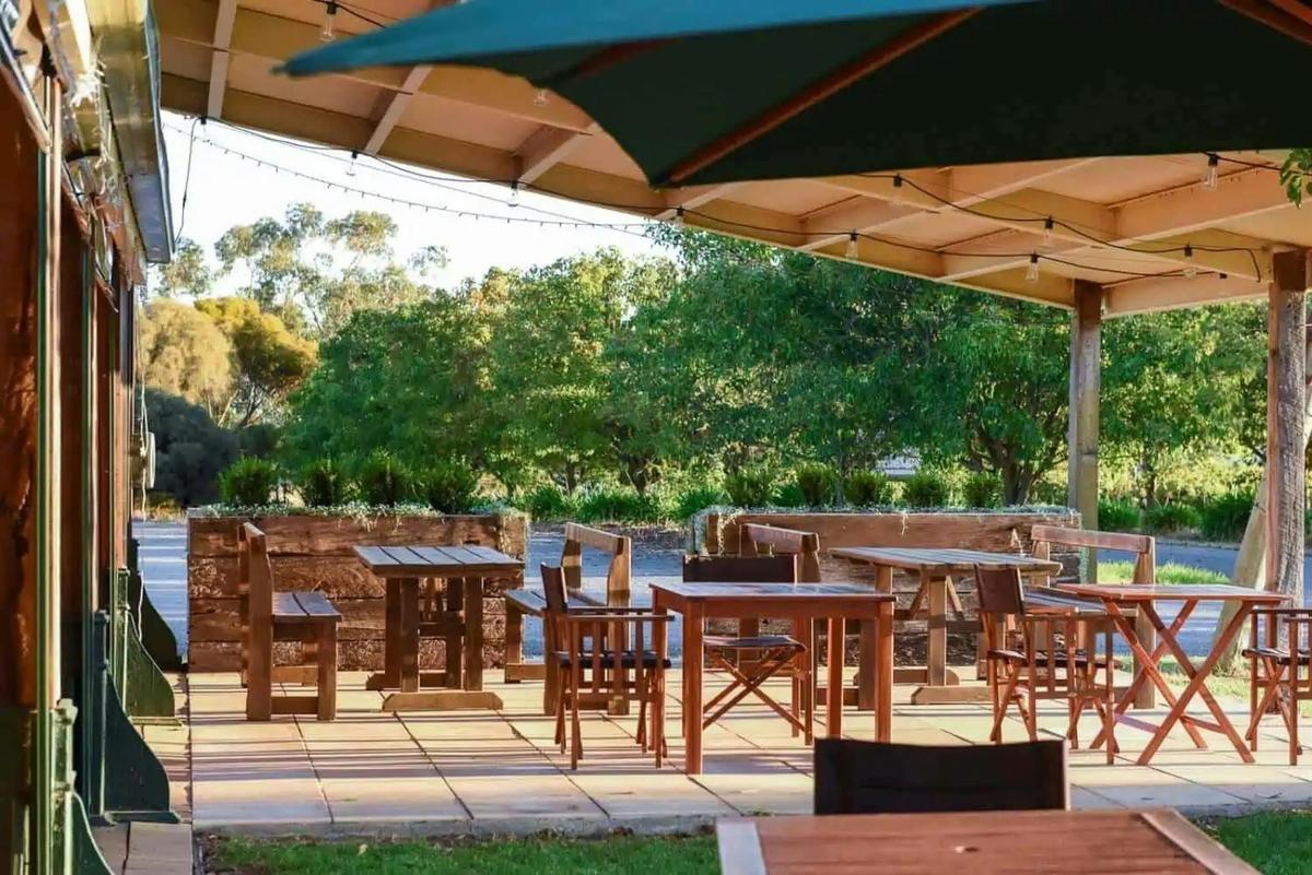 Heli Lunch - Langhorne Creek - Angas Plains Estate