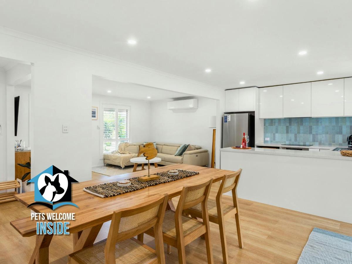 Hampton’s Style Holiday Retreat – Close to the beach!