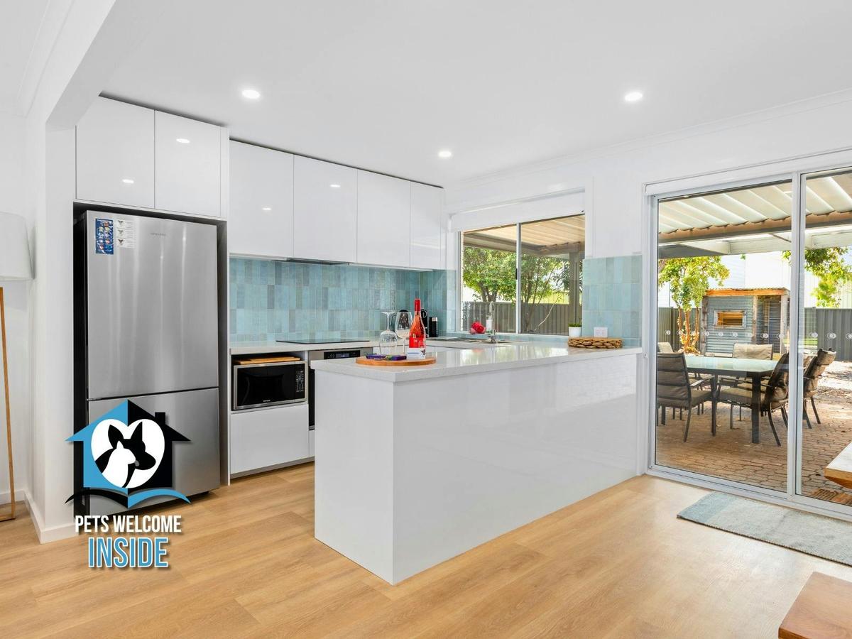 Hampton’s Style Holiday Retreat – Close to the beach!