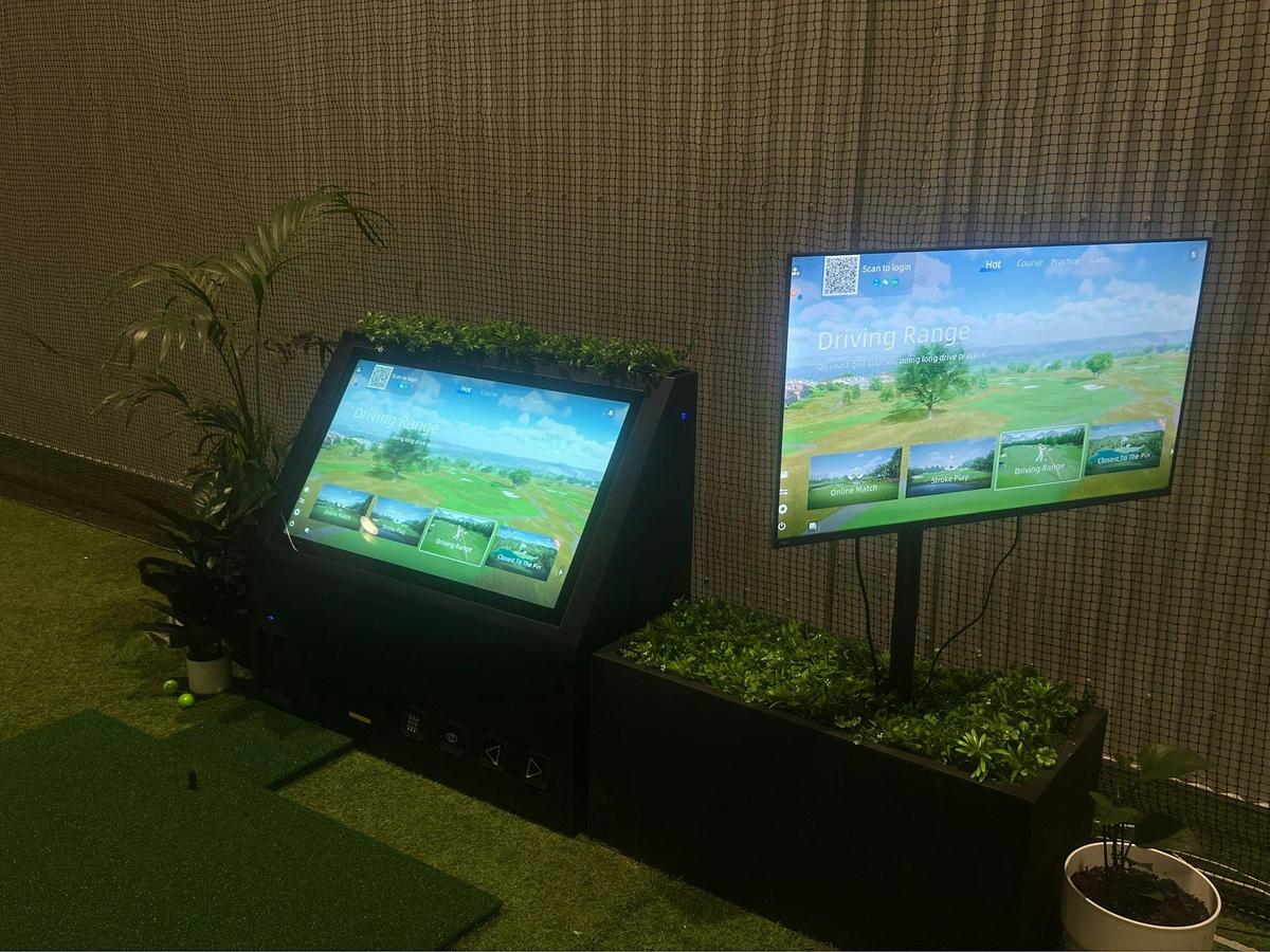 Entertainment Bays