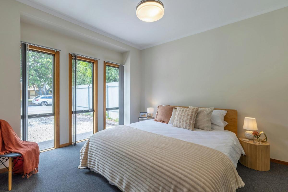 Jetty Life Normanville - Master Bedroom with Ensuite