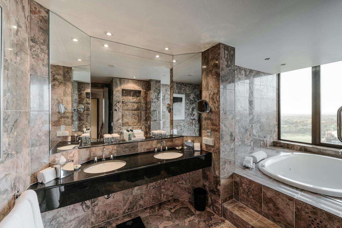 King Presidential Suite