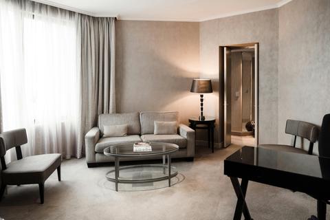 One Bedroom City View Suite