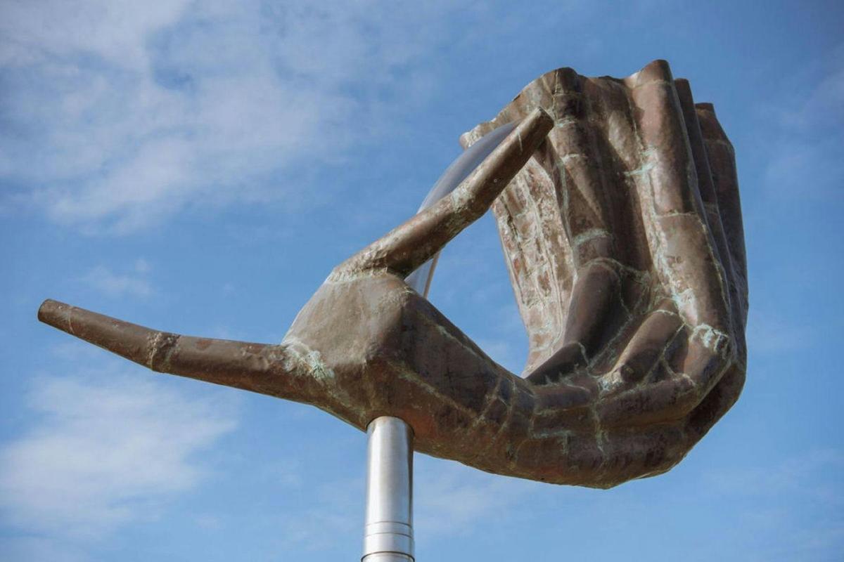 Wave Rider Sculpture on the Kangaroo Island Sculpture Trail