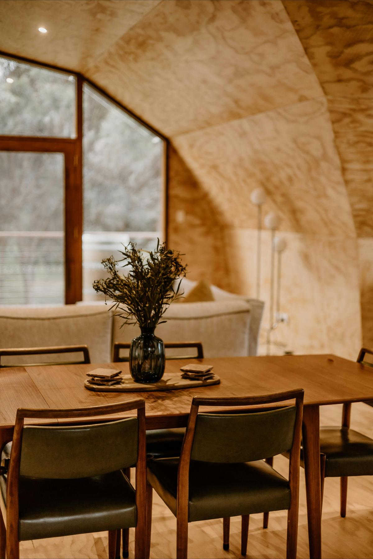 Island Burrow dining area