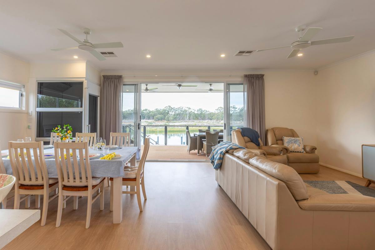 open plan living overlooking the opening to Mannum Waters