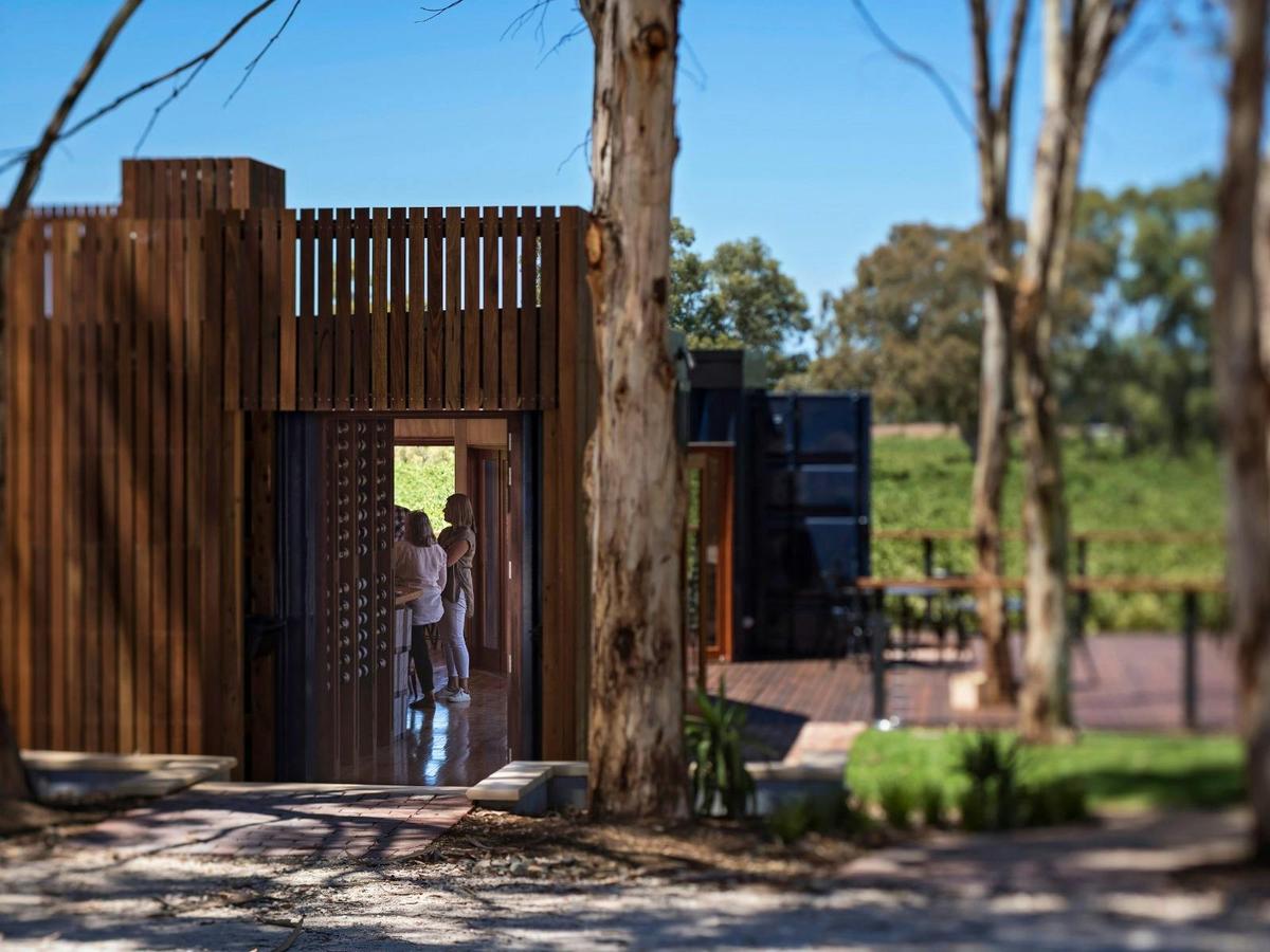 Seated Wine Tasting Experience