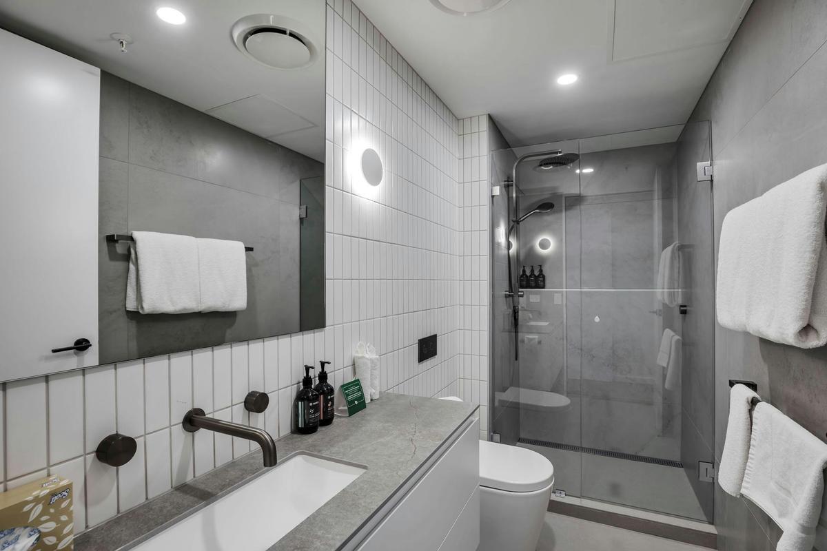 KT Apartments Bathroom