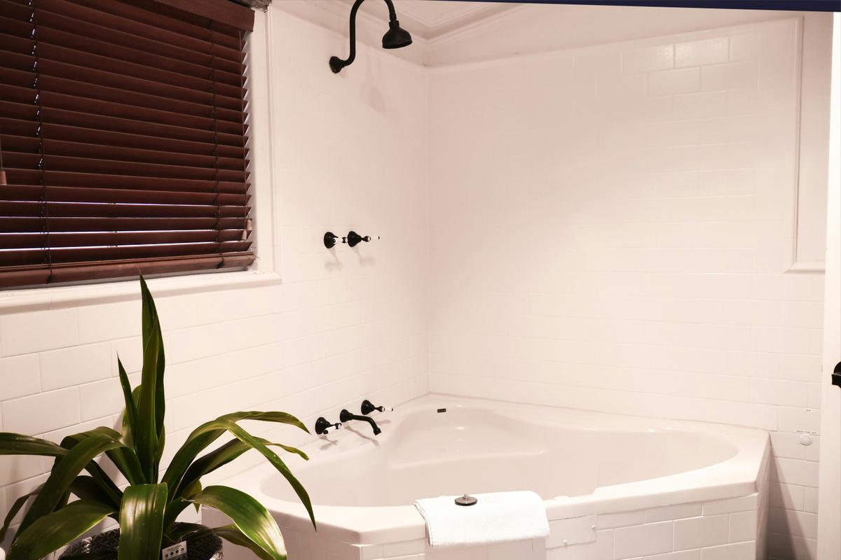 Cottage Bathroom
