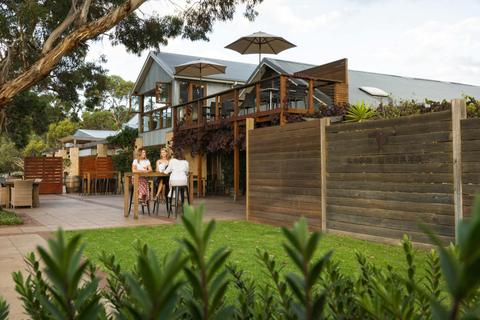 Lake Breeze Wines