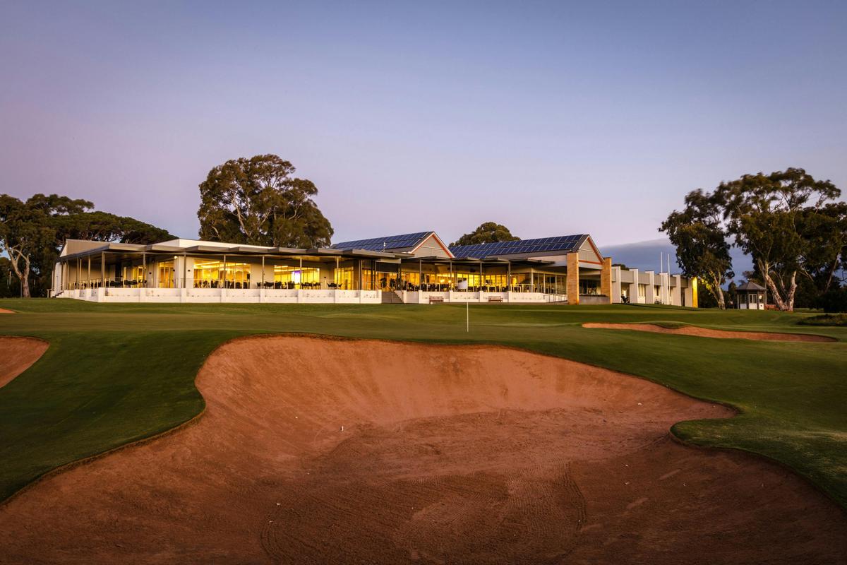 Clubhouse from the 18th