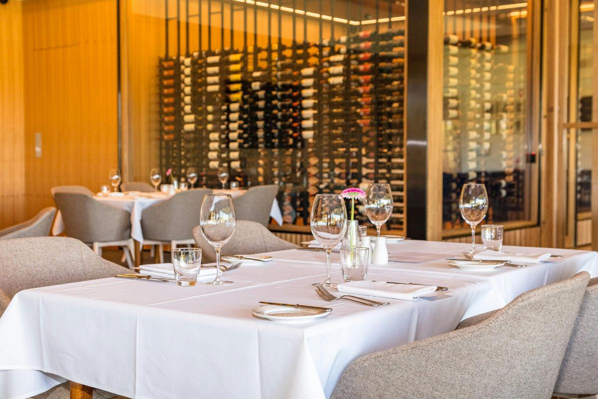 A la Carte Dining