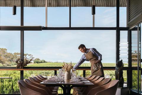 Winery Heritage Tour and Fine Dining Lunch