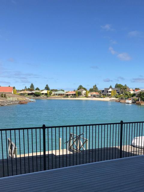 Lakehouse28