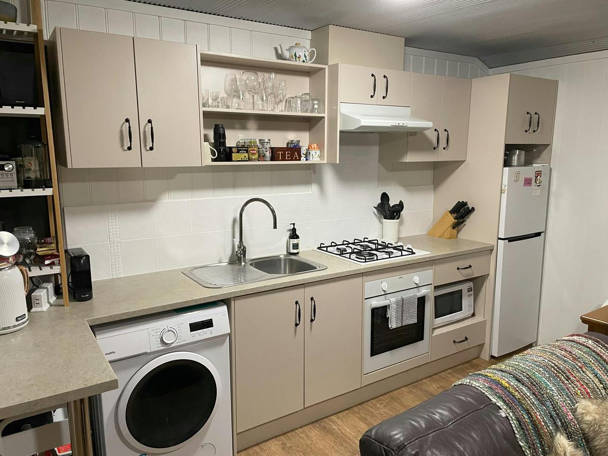 Kitchen at Little Para Cottage