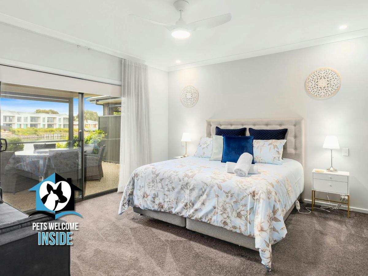 Luxurious Lakefront on Franklin Island