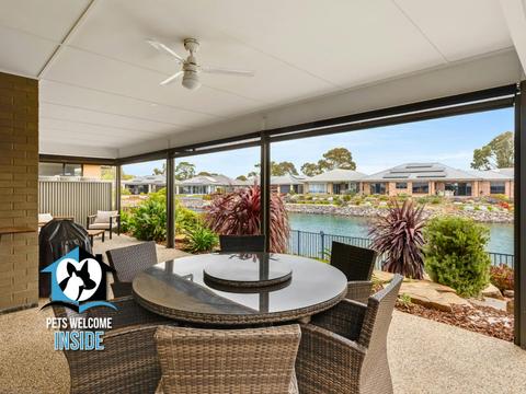 Luxurious Lakefront on Franklin Island