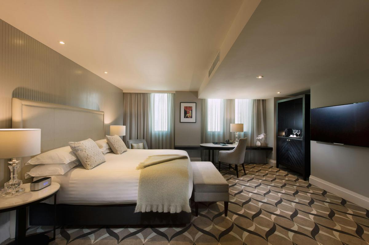 Deluxe King Room