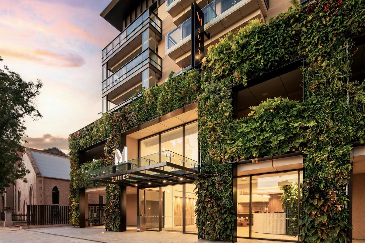 Majestic M Suites Exterior