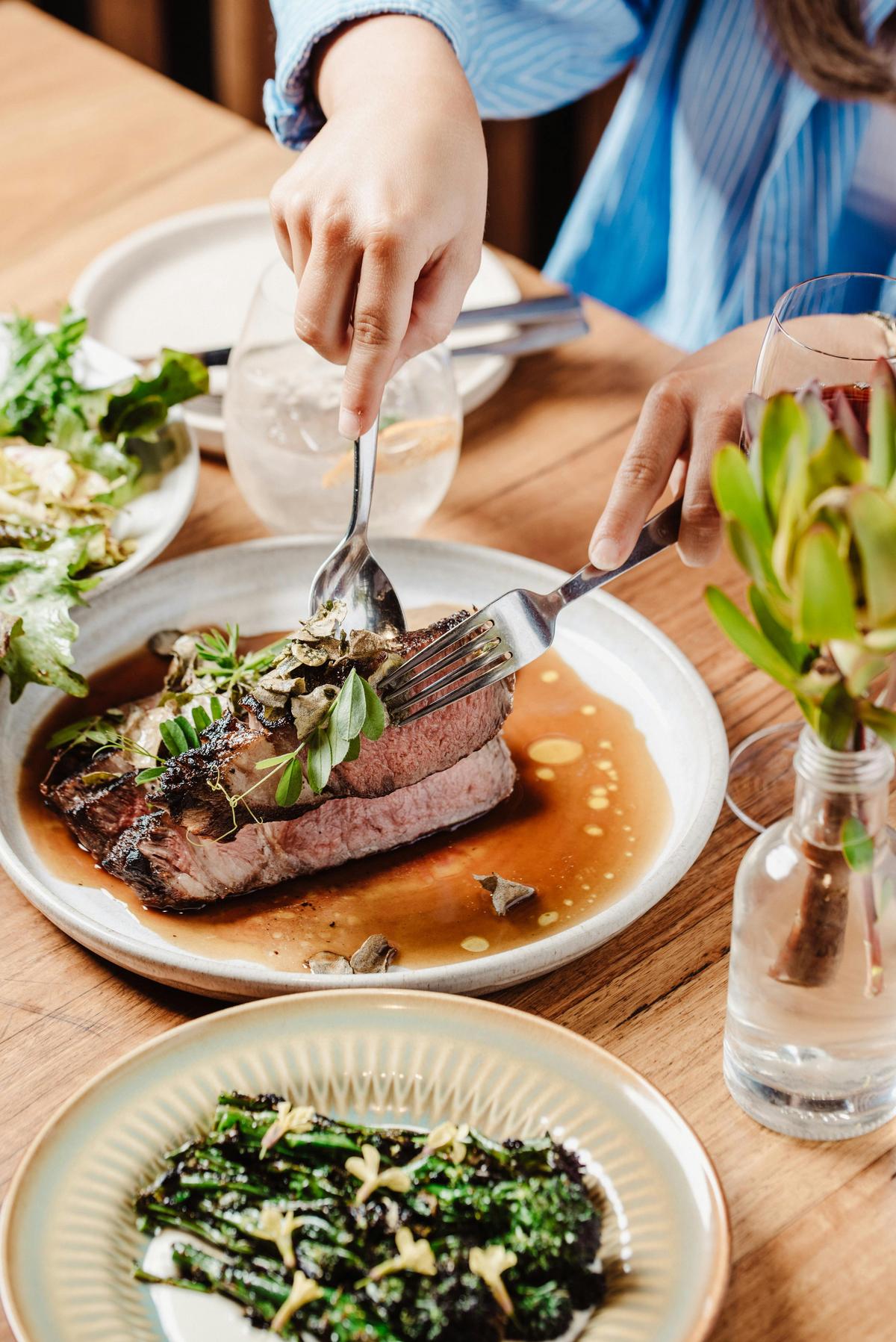 The restaurant experience at Lot.100