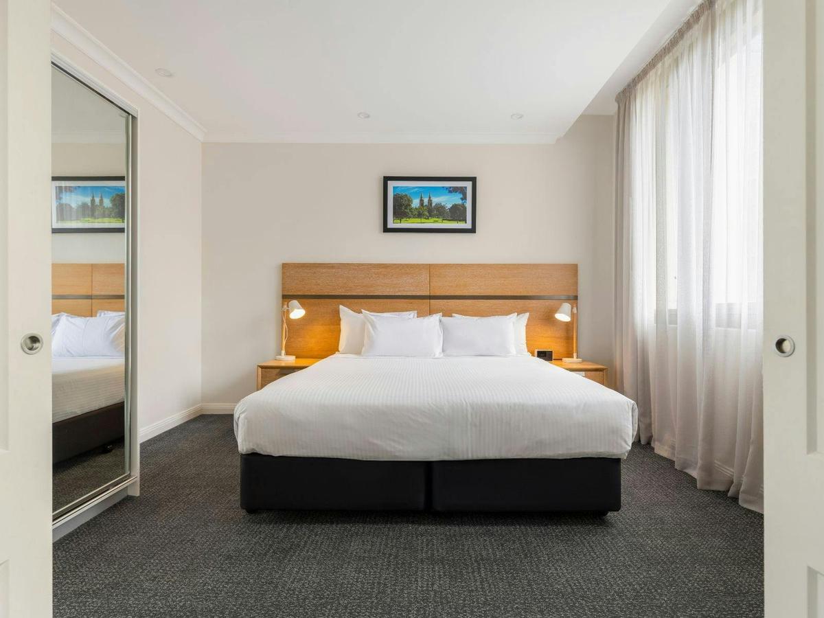 One Bedroom Deluxe Apartment