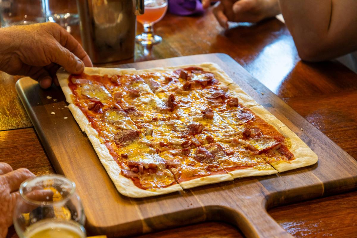 German Flammekueche Pizza - thin and crispy!