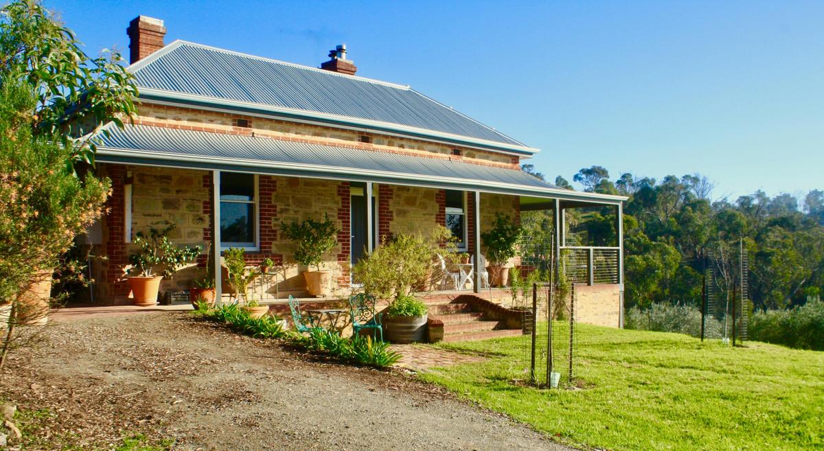 Millbrook Valley Farm self contained BnB accomodation