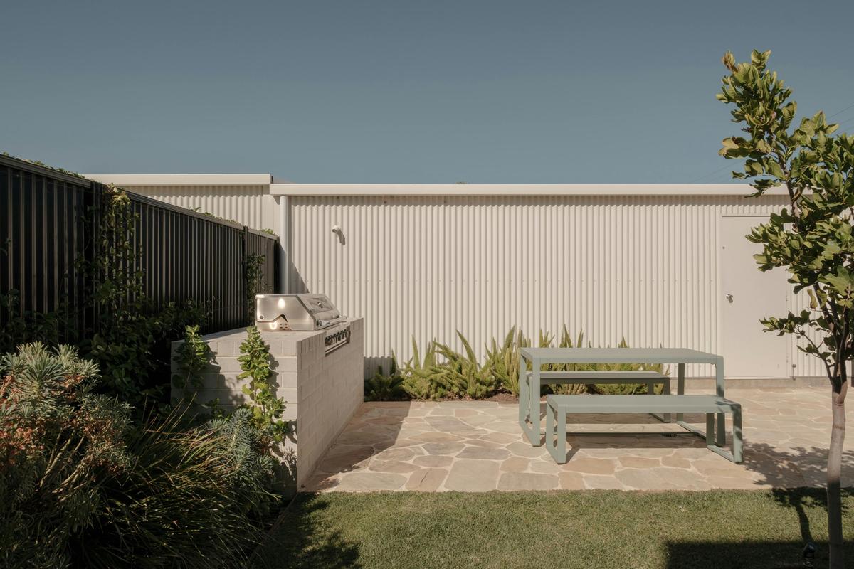 Private courtyard with gas BBQ for summer entertaining