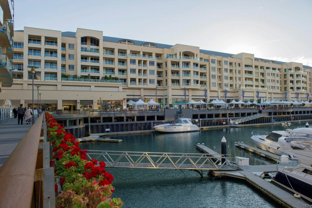 Marina Pier Glenelg