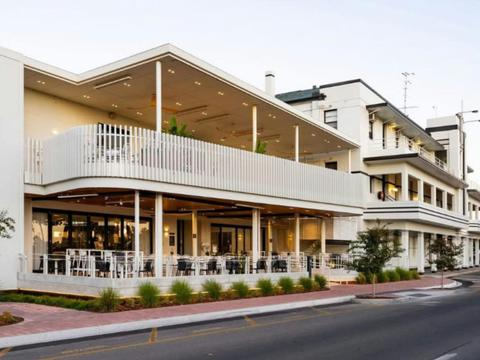 Nanya Bistro