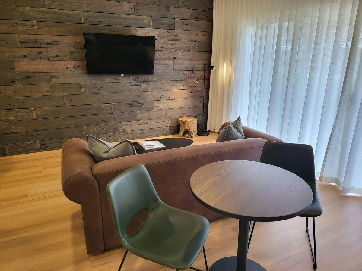 One Bedroom Appartment