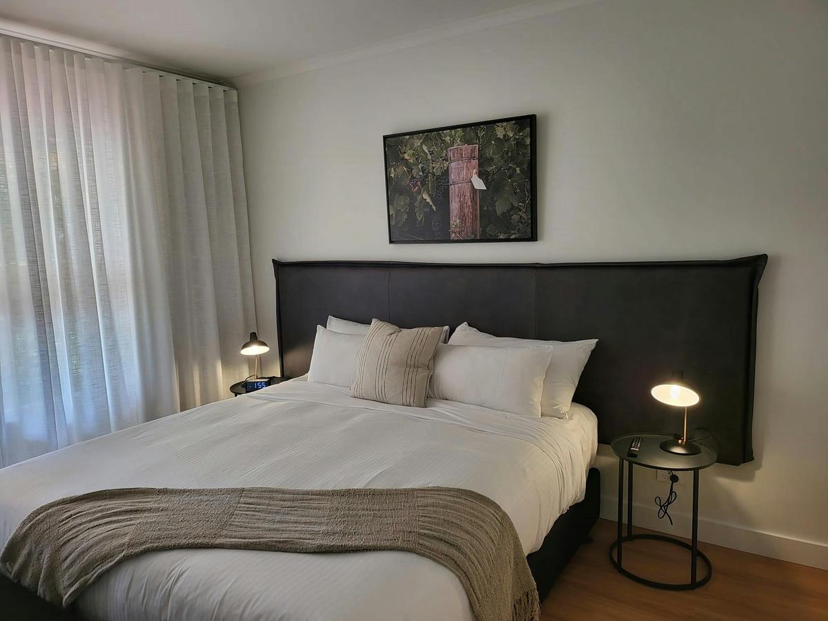 One Bedroom Appartment