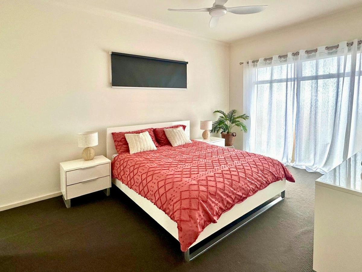 Modern Coastal with Sparkling Sea Views in Victor Harbor