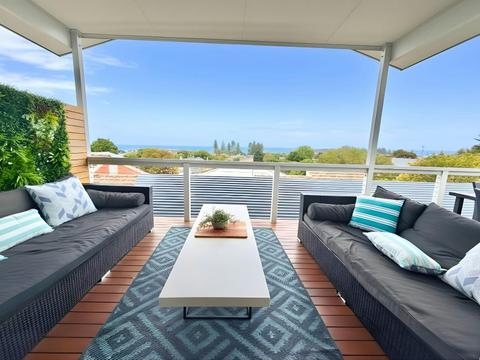 Modern Coastal with Sparkling Sea Views in Victor Harbor