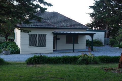 COTTAGE