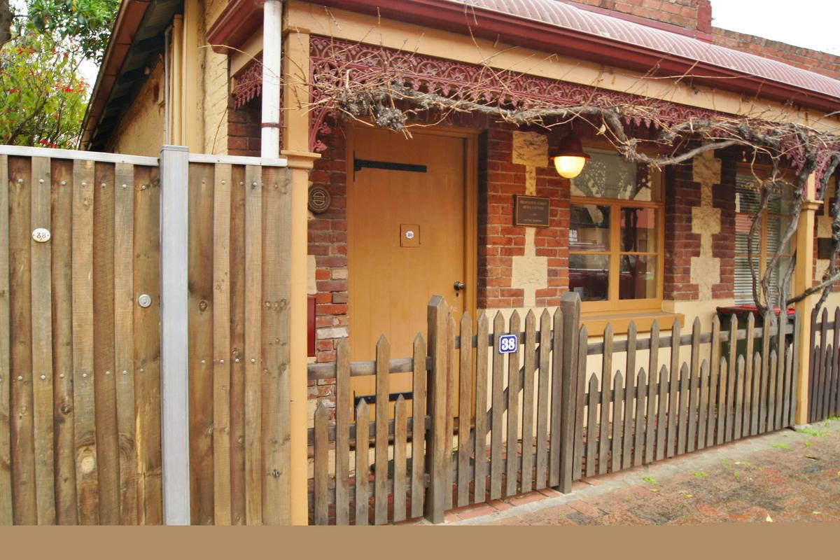 Melbourne Street Mews Cottage
